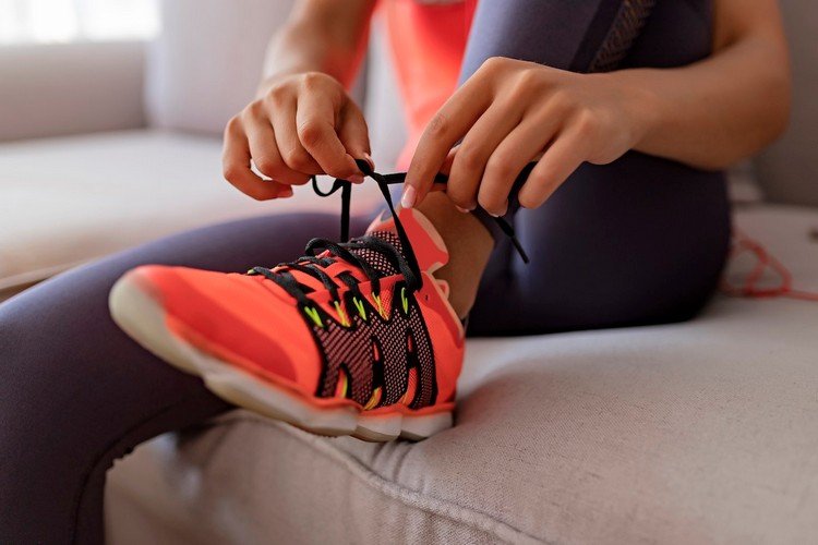 Indoor Walking Schudnij Alternatywa dla biegania w deszczu Pomysły na sport w domu