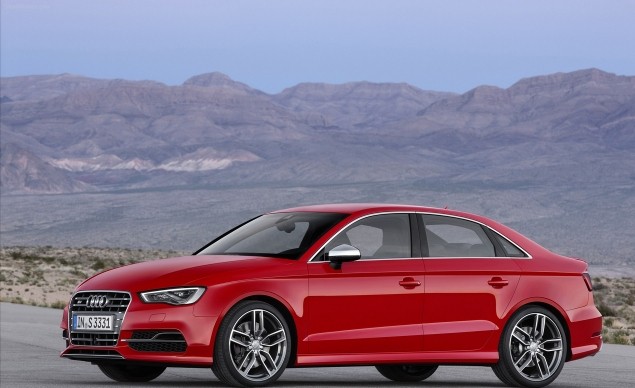 Audi sedan 2014 lewa strona