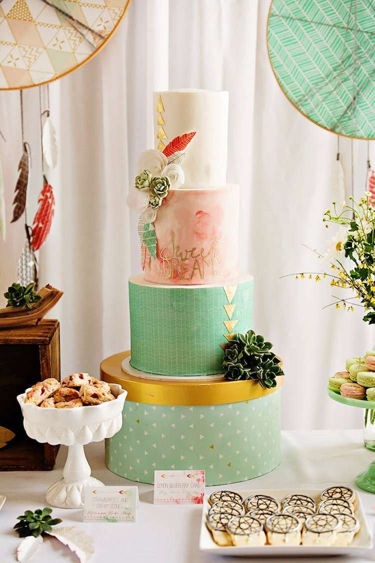 boho baby shower prezenty dekoracja ciasta pastelowe kolory