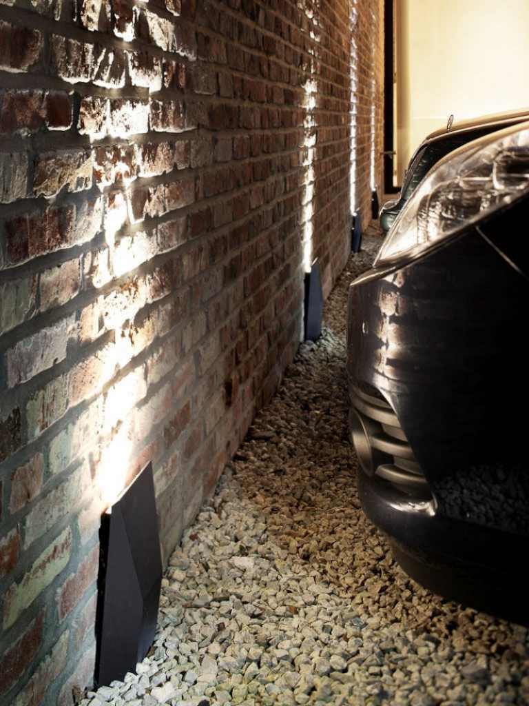 minimalistyczny design do zewnętrznych lamp LED - A (R) MOR Rotogroup firmy Modular oświetlenie-balkon-design-oświetlenie-ścienny-lekki-metal-led-A (R) MOR-Rotorgroup-modular