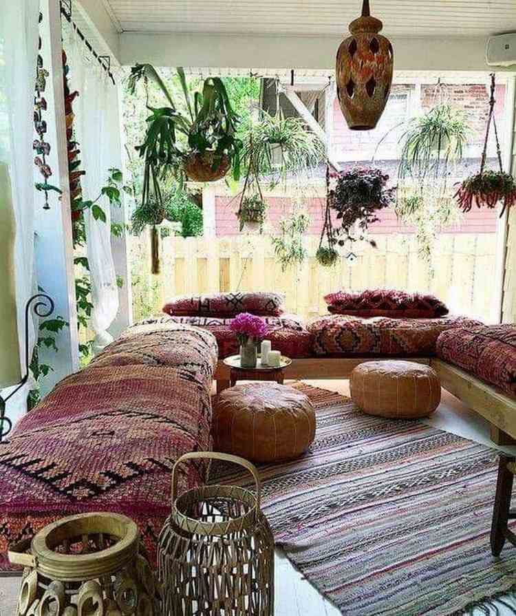Marokański trend w stylu życia meble w stylu vintage boho salon