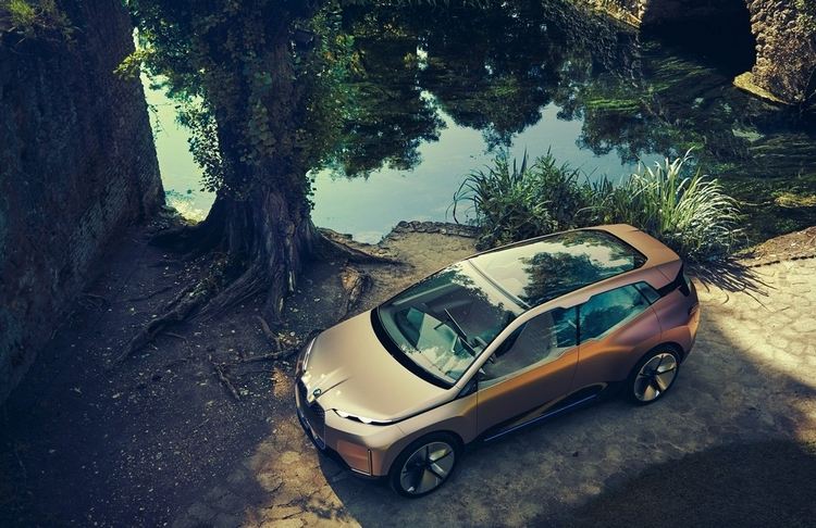 bmw inext vision samochód elektryczny suv innowacyjna koncepcja technologii kratka powietrzna jazdy interaktywny panoramiczny dach dachowy
