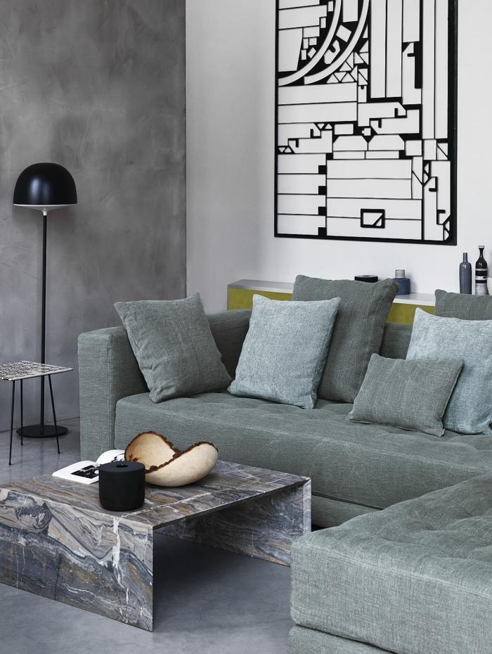 Sofa Flou w szarym, używanym wyglądzie Doze Modular sofa włoski design flou niebiesko-szara lampa podłogowa na stolik kawowy