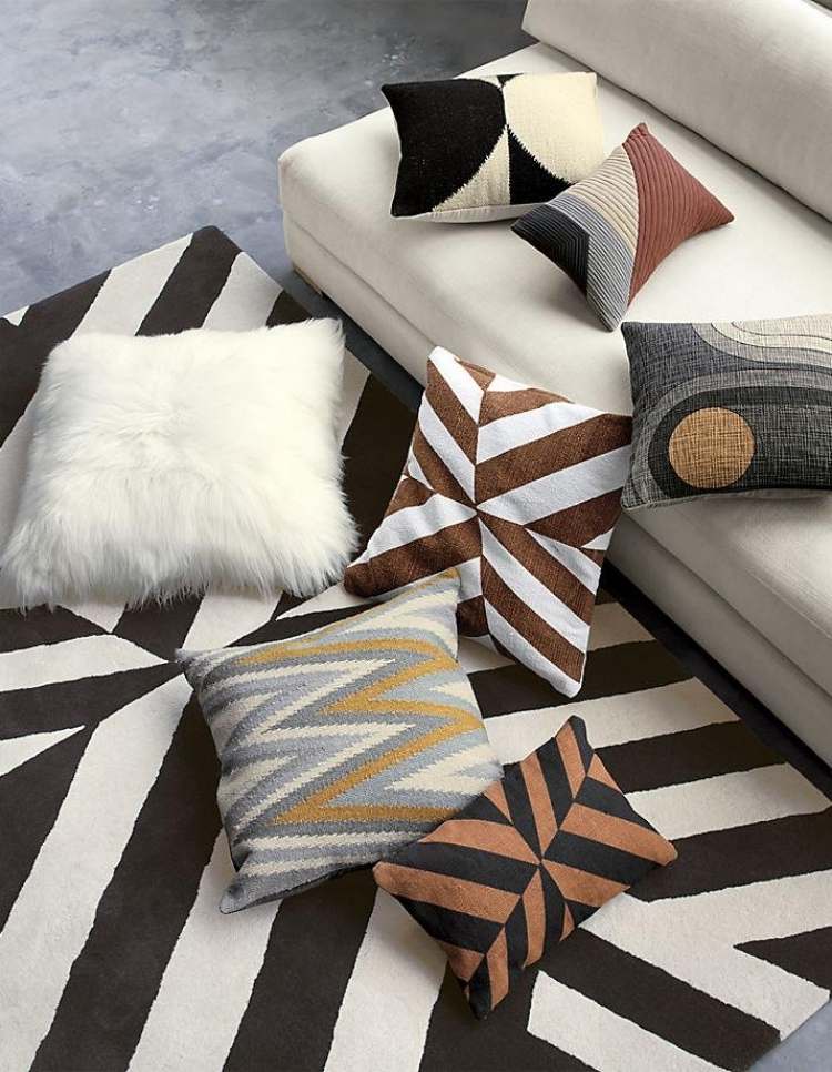 designerskie-meble-dekoracja-wnetrz-projektowanie-domowe-tekstylia-poduszki-wzory-tkaniny