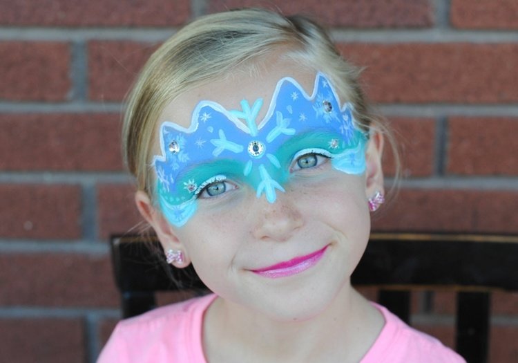 elsa make up karnawałowe malowanie twarzy czoło oczy