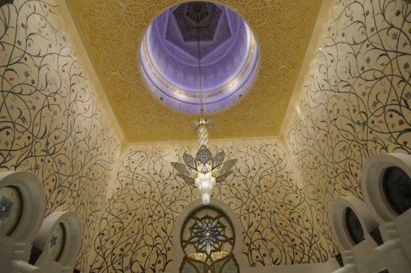 Ekskluzywne pokrycie ścienne - Meczet Abu Dhabi Budri Ekskluzywne wykładziny podłogowe i ścienne - Meczet Abu Dhabi Budri