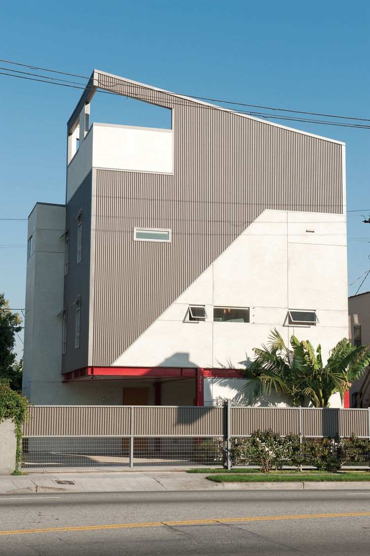 Rozmiar i kształt paneli pasują do architektury projekty elewacji-przykłady-profile-ryflowane-panele-kombajn-nowoczesna-architektura-ulica