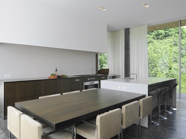 luksusowy-salon-przytulny-miejsce do siedzenia-kuchnia