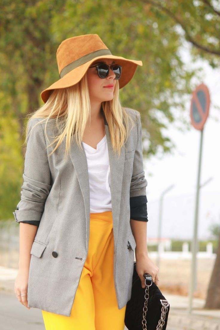 Szary i żółty łączą ubrania blazer stroje trendy w modzie 2021
