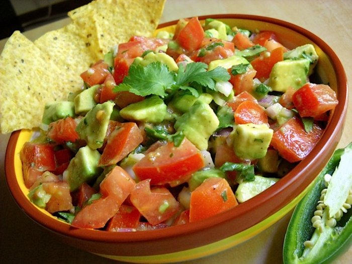 świeże i smaczne składniki do sałatki z guacamole Sałatka-z-quacamole-świeża-i-smaczna