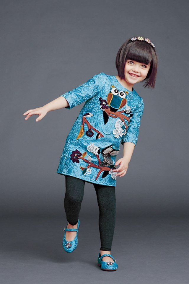 Strój-dziewczyny-dzień-szkolny-dolce-i-gabbana-hersbt-zima-2015-uhu-motyw
