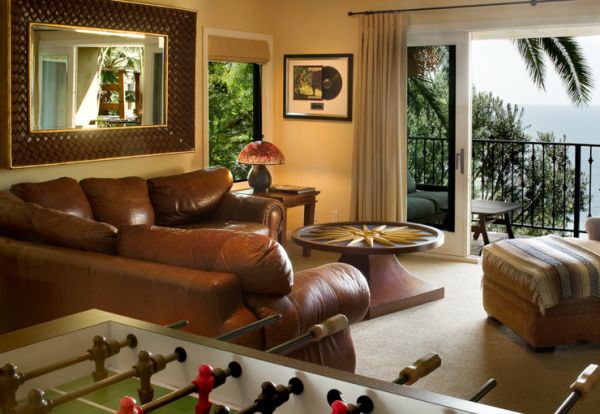 Foosball skórzana sofa stolik kolonialny kompas