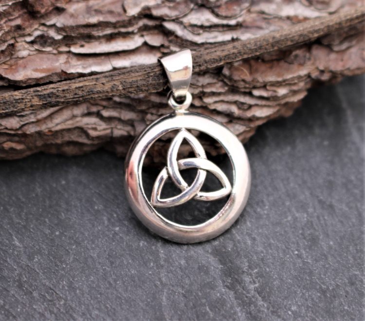 symbole celtyckie węzeł triquetra znaczenie