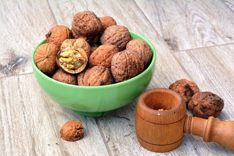 orzechy włoskie zdrowe tłuszcze dieta omega 3 lchf