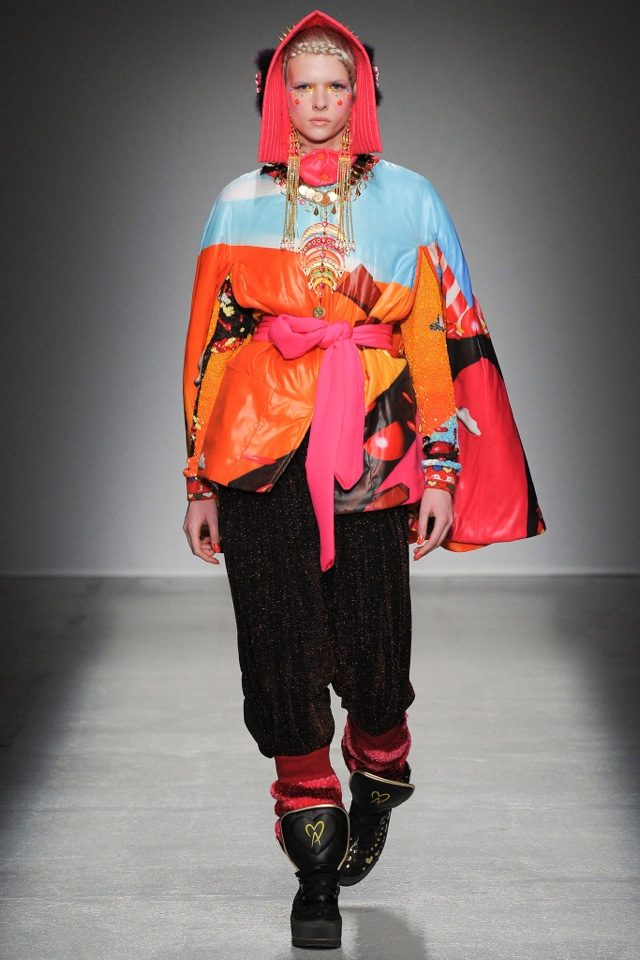 Manic Arora kolorowe kolory jesień zima 2014 2015 manish-arora-jesień-zima-2014-2015-cukierkowe kolory