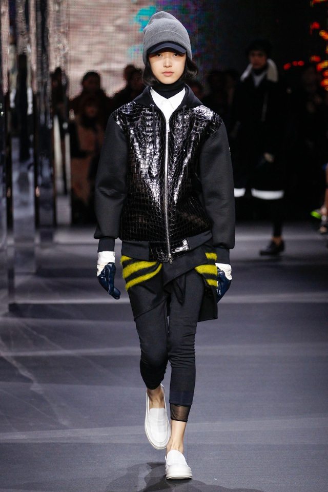Kurtka Moncler Gamme Rouge w stylu krokodyla moncler-gamme-rouge-jesień-zima-2014-2015-kurtka-krokodyl