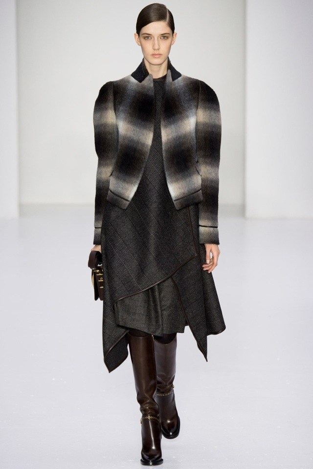 Salvatore Feregamo ubrania w ciemnych odcieniach salvatore-ferragamo-jesień-zima-2014-2015-ciemne-niuanse