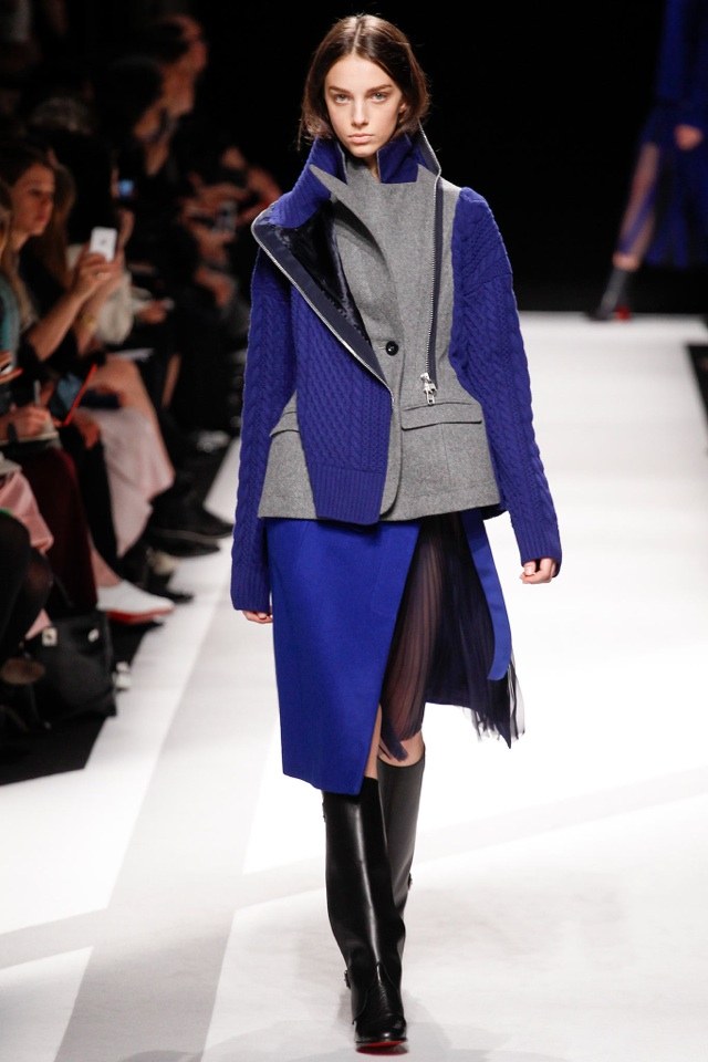 Płaszcz uszyty z różnych materiałów - fioletowy i szary sacai-jesień-zima-2014-2015-fioletowo-szary-mix-materiały