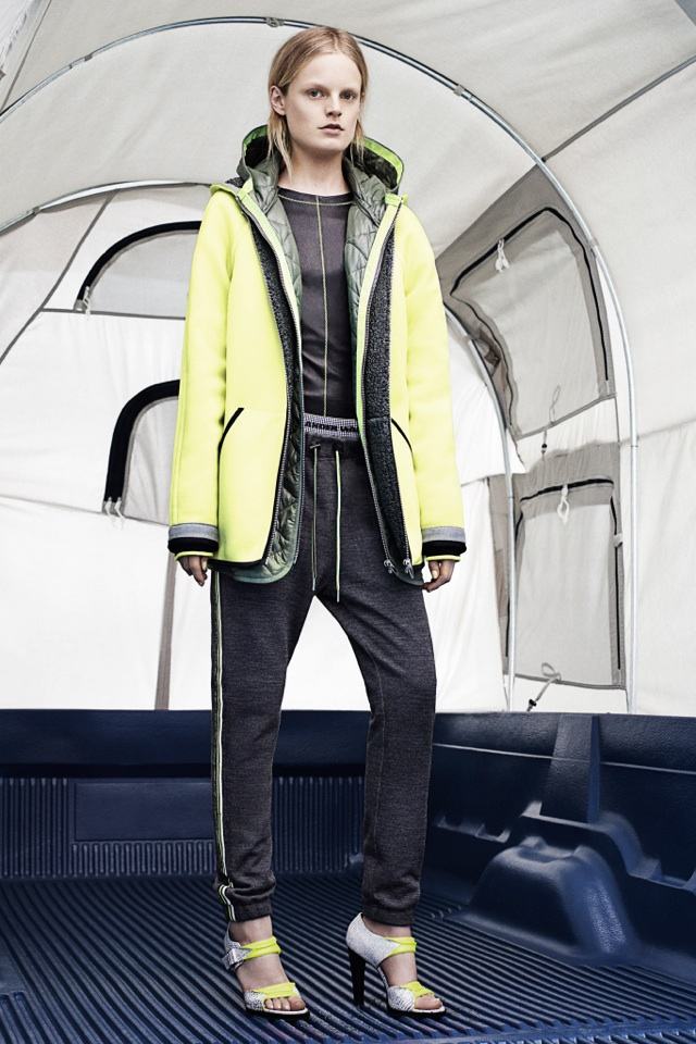 t-by-alexander-wang-jesien-zima-2014-2015-neon-zolta-kurtka