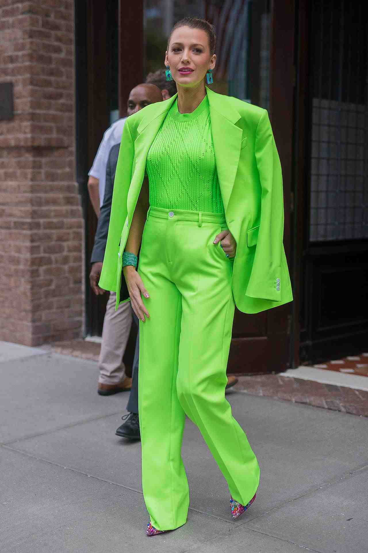 Blake Lively Neon Kolory Garnitur Blazer Dzianina Top Trendy w modzie