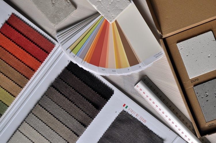 salon kolory materiał projekt narożne filary