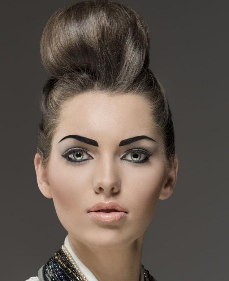 Rockabilly-fryzury-damskie-pomysły-długie włosy-updo