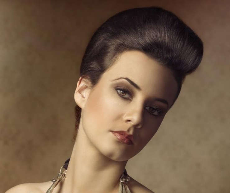 Rockabilly-Fryzura-Women-Up-Volume