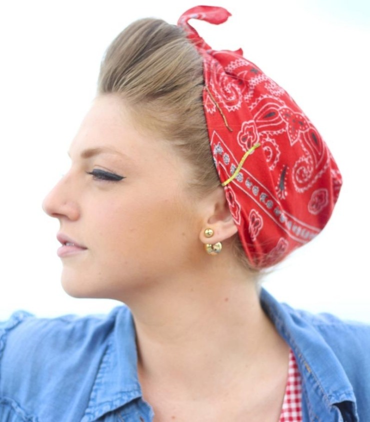 Rockabilly-fryzura-szalik-chustka-krótkie włosy