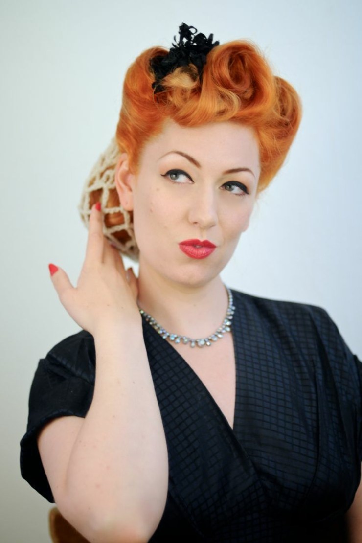 rockabilly-fryzura-rude-updo-net-kok