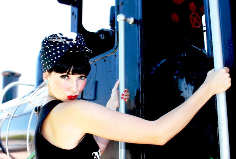 Rockabilly fryzura kobiety-tkaniny-pomysły-bangs