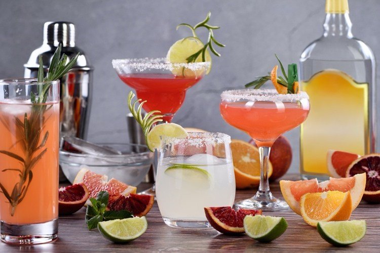 kolorowe koktajle z tequilą