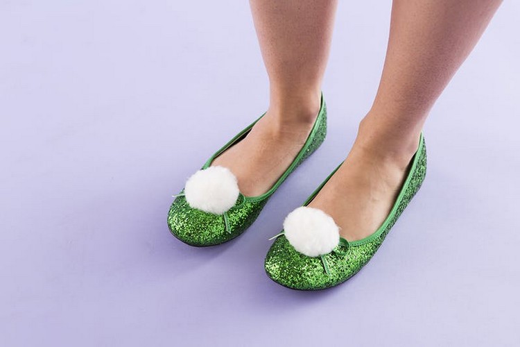 dzwoneczek-kostium-pompon-buty-zrób-sam