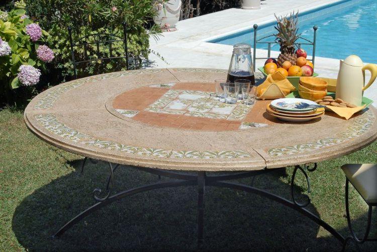 płyty trawertynowe taras elegancka stylowa trwała porowata podłoga na zewnątrz patio projekt rustykalny włoski design