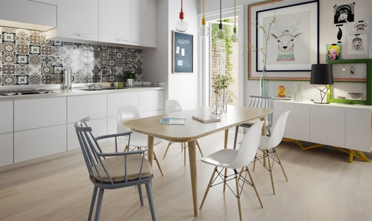 Zaprojektuj kuchnie w kolorze białym i z patchworkowymi akcentami design-apartament-stół-pomysł-eames-krzesła-białe-drewno