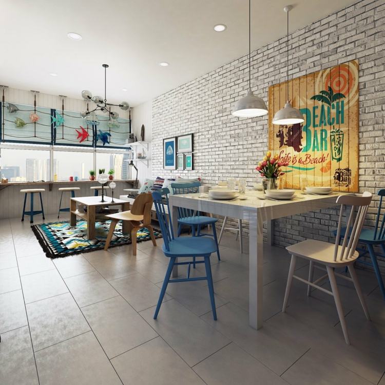 Zaprojektuj pokoje z rustykalnymi akcentami design-apartament-rustykalny-obraz-drewniane krzesła-morska-dekoracja